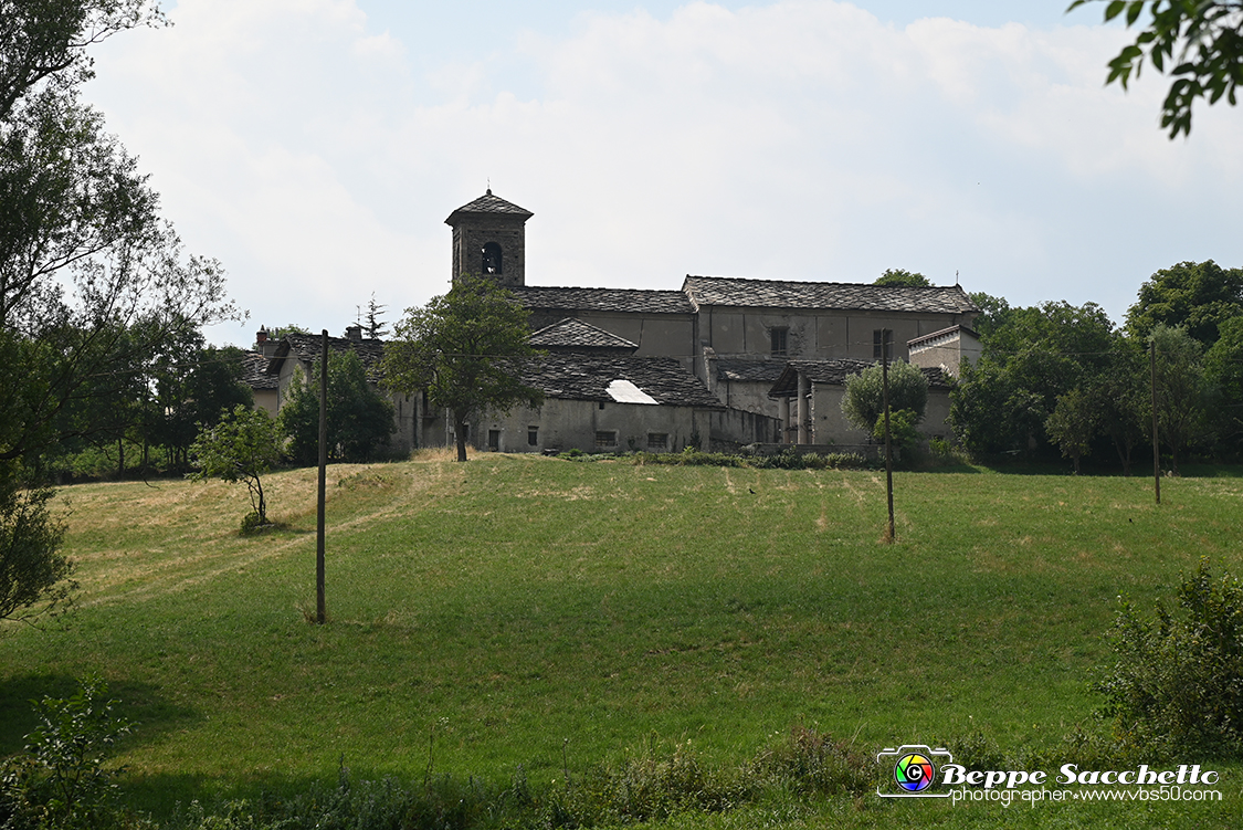 VBS_2946 - Novalesa - Abbazia. Parrocchia. Cascata del Rio Bard.jpg